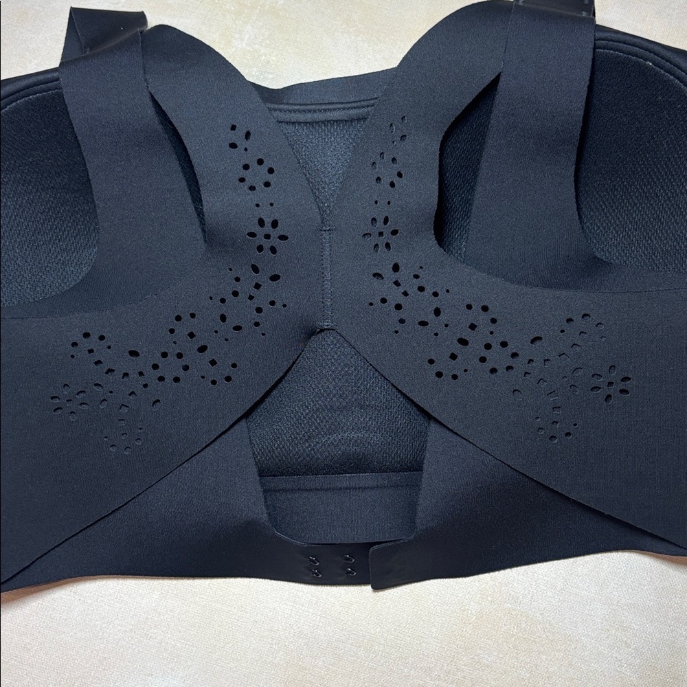 Victorias Secret Victoria Sport Black Women's Sports Bra, 36 E, like new! - Picture 4 of 8